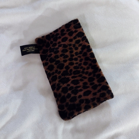 Vintage fabulous fur sunglass holder - Picture 5 of 8